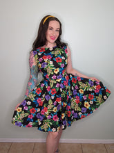 Load image into Gallery viewer, Audrey Mini in Tropical Floral
