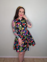 Load image into Gallery viewer, Audrey Mini in Tropical Floral