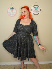 Load image into Gallery viewer, Beverley Dress in Bee Print SALE