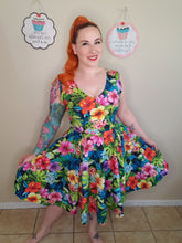 Load image into Gallery viewer, Tiffany Dress in Tropical Floral