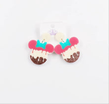 Load image into Gallery viewer, Drippy Mouse Earrings
