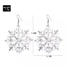 Load image into Gallery viewer, Glitter Snowflake Earrings
