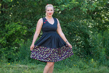 Load image into Gallery viewer, Marie Dress in Lipstick Print - Vivacious Vixen Apparel
