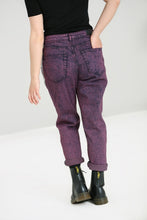 Load image into Gallery viewer, Finn Jeans in Pink
